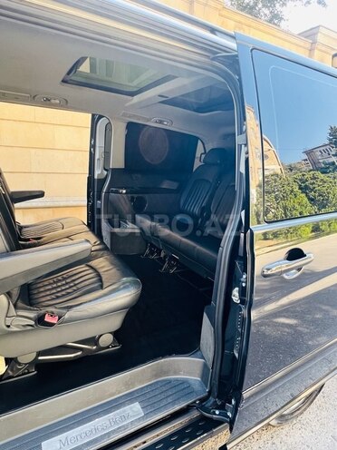 Mercedes Viano-8