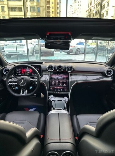 Mercedes C 63 AMG S E Performance-13