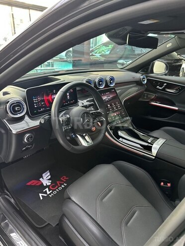 Mercedes C 63 AMG S E Performance-16