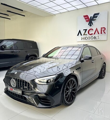 Mercedes C 63 AMG S E Performance-2