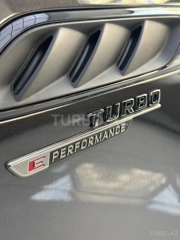 Mercedes C 63 AMG S E Performance-20