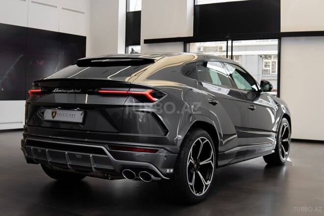 Lamborghini Urus-5