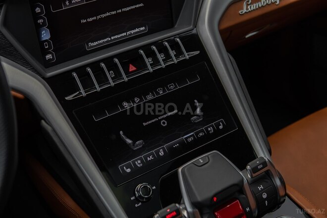 Lamborghini Urus-10