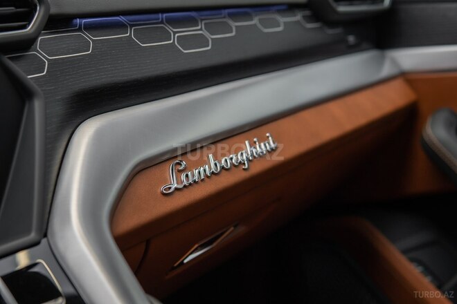 Lamborghini Urus-8