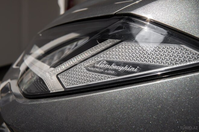 Lamborghini Urus-17