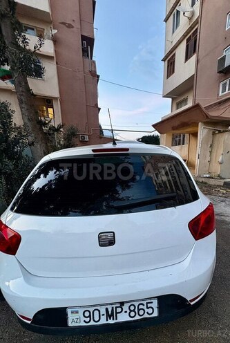 SEAT Ibiza-4