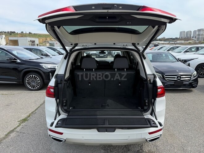 BMW X7-23