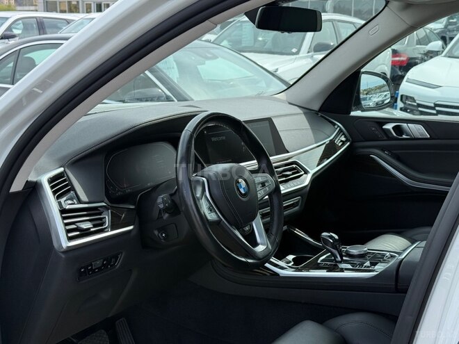 BMW X7-14