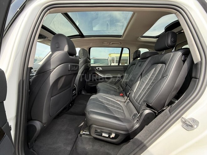 BMW X7-20
