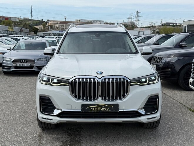 BMW X7-6
