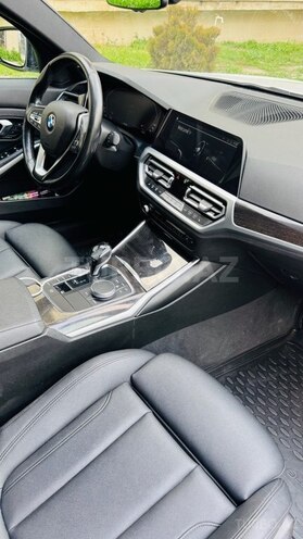 BMW 330-9