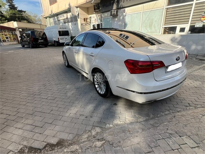 Kia Cadenza-2