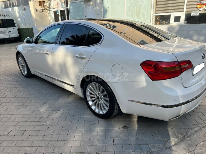 Kia Cadenza-5