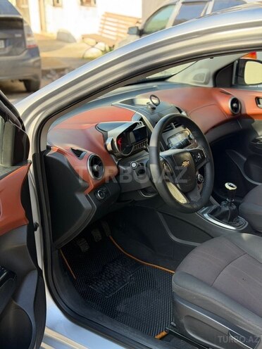 Chevrolet Aveo-9