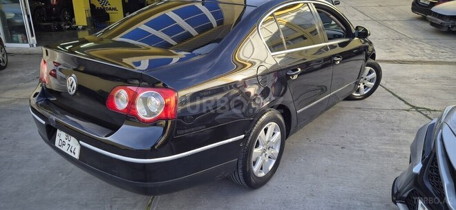 Volkswagen Passat 2005, 281,873 km - 2.0 l - Bakı