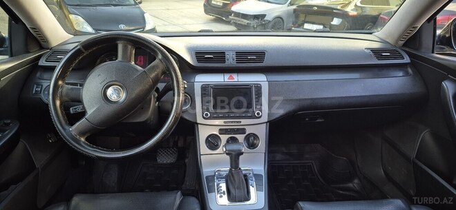 Volkswagen Passat 2005, 281,873 km - 2.0 l - Bakı