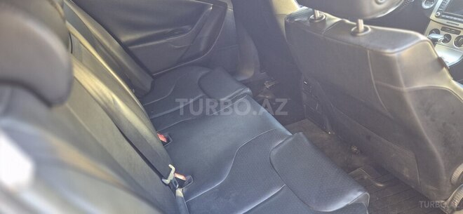 Volkswagen Passat 2005, 281,873 km - 2.0 l - Bakı