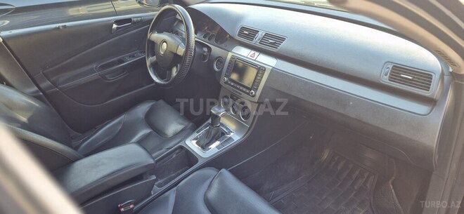 Volkswagen Passat 2005, 281,873 km - 2.0 l - Bakı