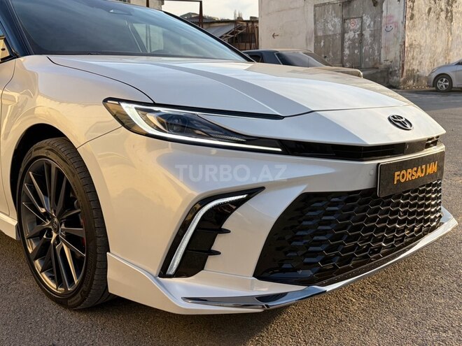 Toyota Camry-9