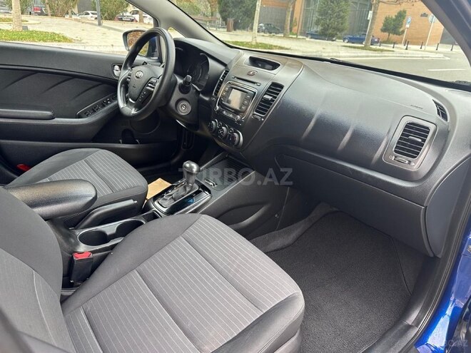 Kia Forte-11