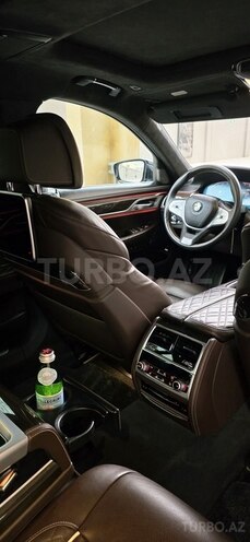 BMW 740-4