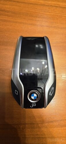 BMW 740-11