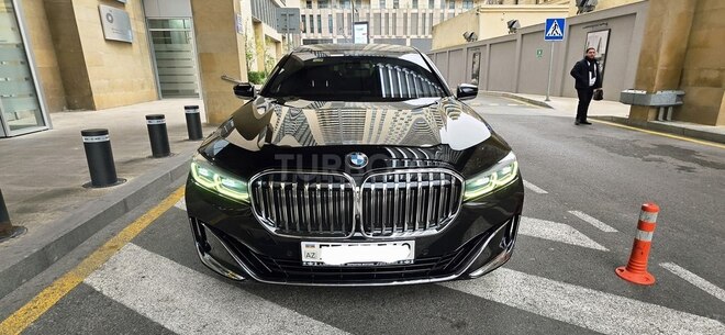 BMW 740-1