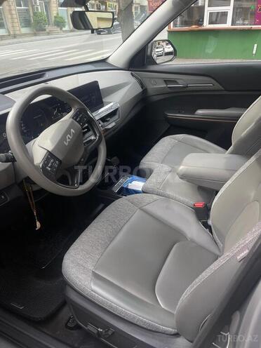 Kia EV5-12