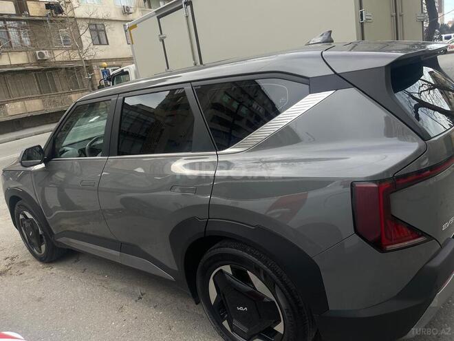 Kia EV5-10