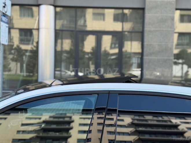 Mercedes E 400-9