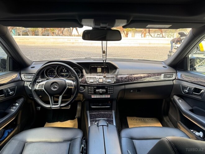 Mercedes E 400-12