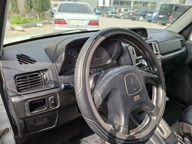 Mitsubishi Pajero io 1999, 325,800 km - 1.8 l - Bakı