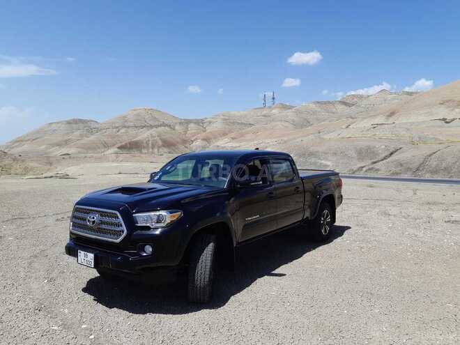Toyota Tacoma-6