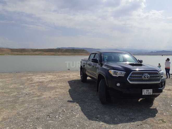 Toyota Tacoma-2