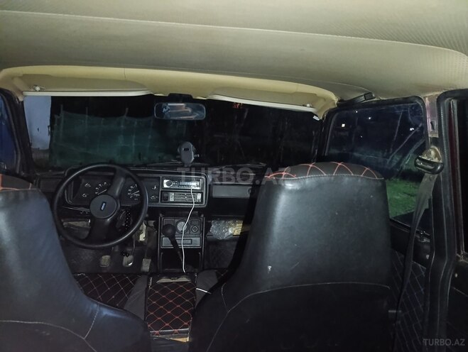 LADA (VAZ) 2107-4
