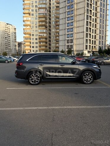 Kia Sorento-10