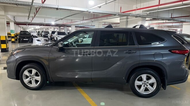Toyota Highlander-3