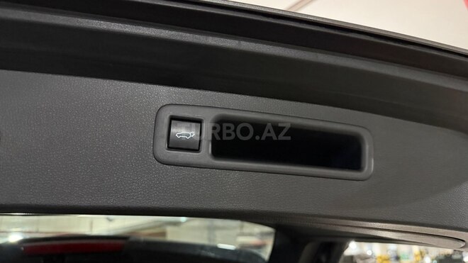 Toyota Highlander-13