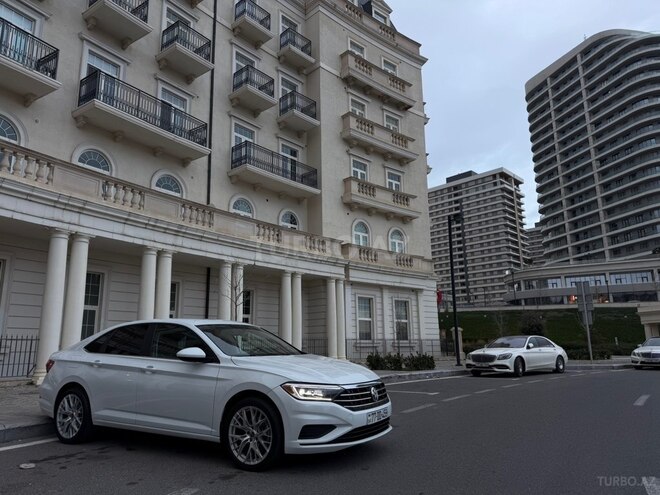 Volkswagen Jetta-9