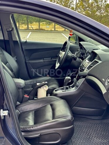 Chevrolet Cruze-9