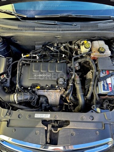 Chevrolet Cruze-19