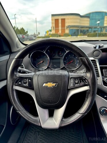Chevrolet Cruze-16