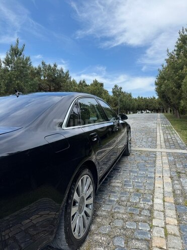 Audi A8-5
