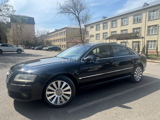 Audi A8-15