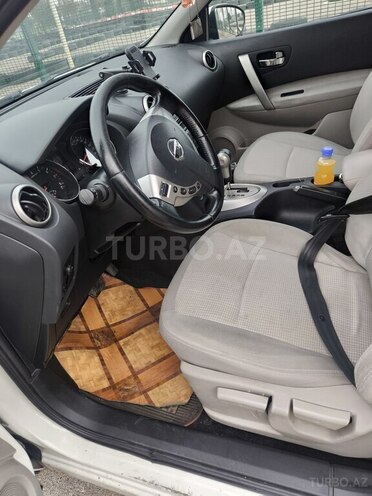 Nissan Qashqai-10