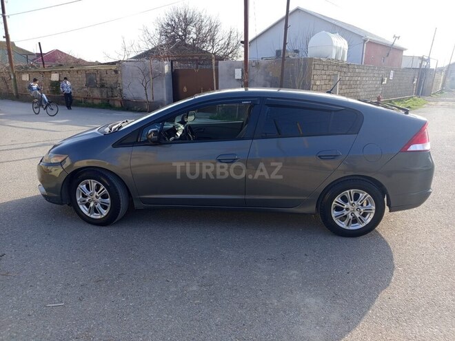 Honda Insight-5