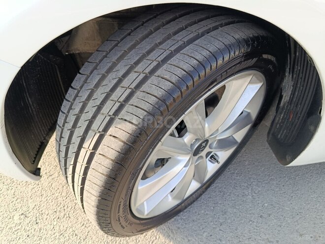 Kia Cerato-4