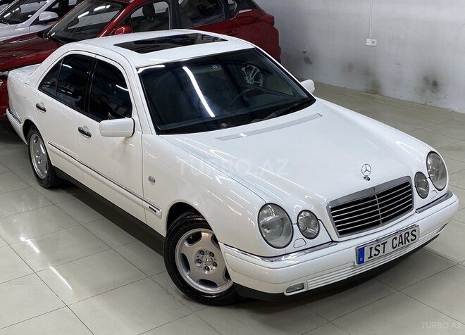 Mercedes E 240-6