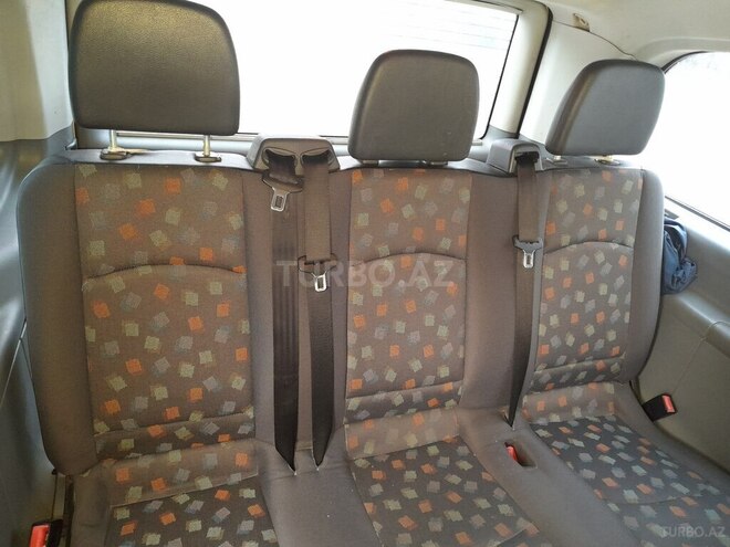 Mercedes Vito 111 CDI-13