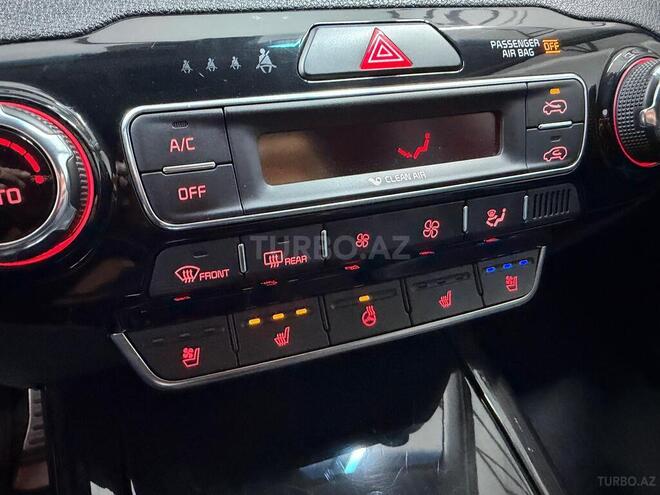 Kia Sorento-16